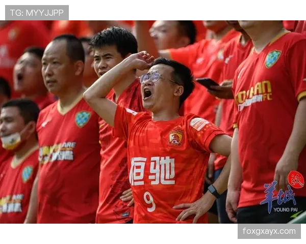 中国队主场迎战强敌,状态回暖点燃球迷热情 中国队主场迎战强敌,状态回暖点燃球迷热情