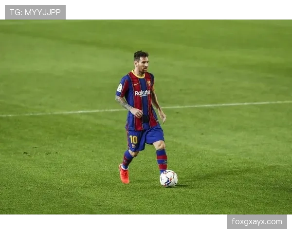 Rodrygo 本赛季进球效率大幅提升,成为球队攻击线的关键人物 Rodrygo 本赛季进球效率大幅提升,成为球队攻击线的关键人物