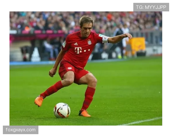 萨维奇领导能力获认可,防守端表现稳健 萨维奇领导能力获认可,防守端表现稳健